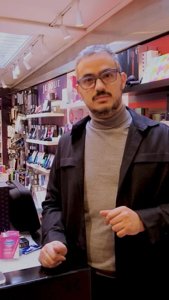Préservatif et lubrifiant, c'est LE combo gagnant ❤️‍🔥 Adnane Kabaj, S*x Educator et cofondateur de @lovelysinsbe / Inty Essentials, vous explique ! 🥰 #plaisir #protection #ist #lub